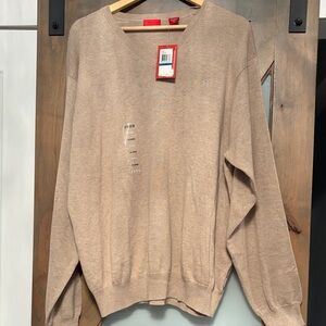 Izod Men's Tan V-Neck Sweater Size XL